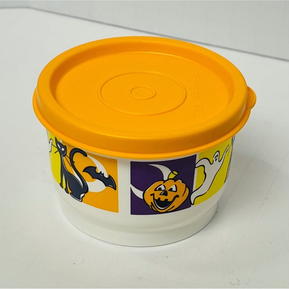 Tupperware Halloween 4oz White Orange Ghost Pumpkin Cat Bat Snack Container